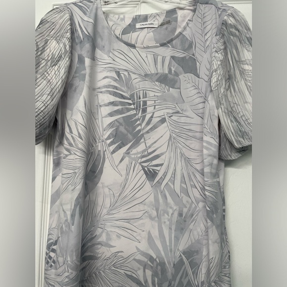 Gray Calvin Klein blouse - Picture 4 of 4